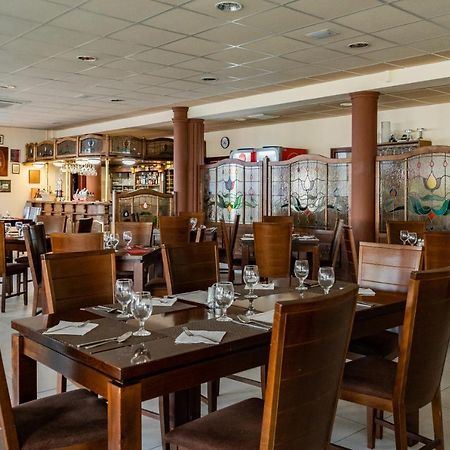 Panorama Hotel Bekescsaba Buitenkant foto