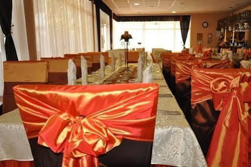 Panorama Hotel Bekescsaba Buitenkant foto